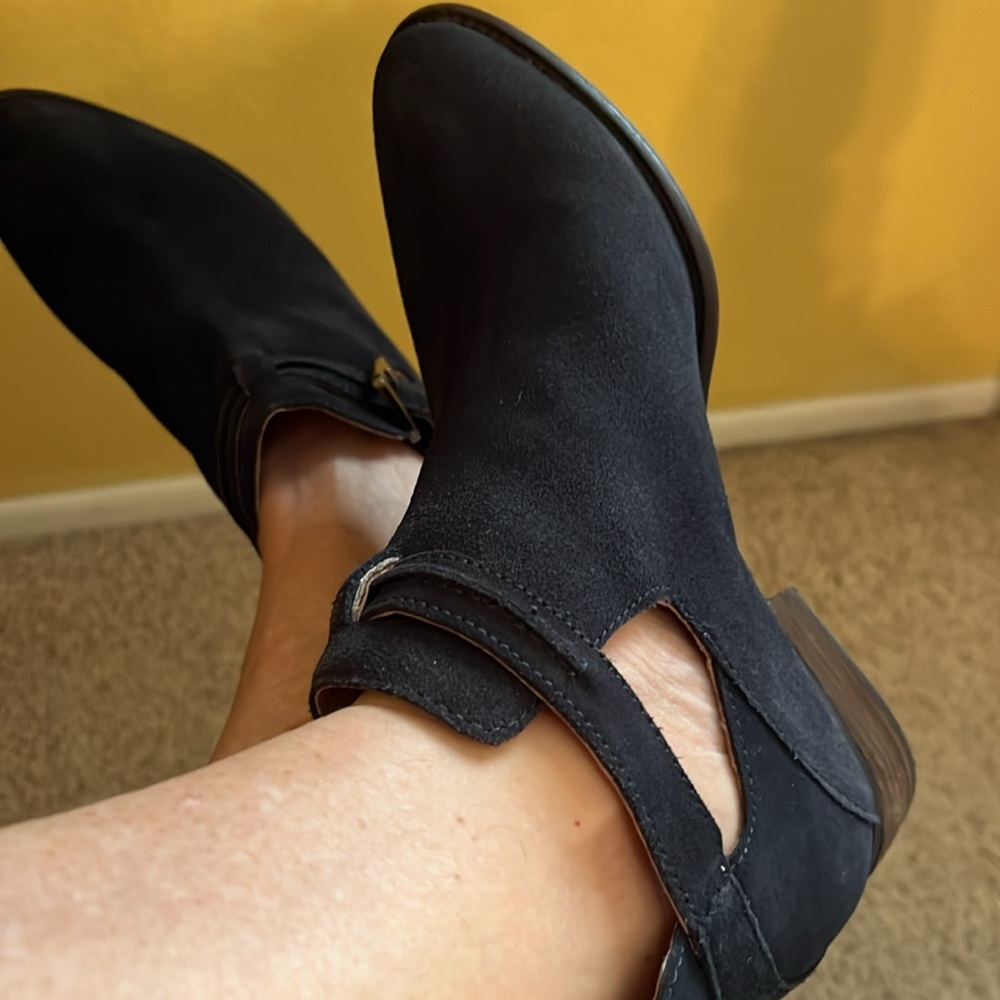 Seychelles Tourmaline Suede Booties - Picture 10 of 11
